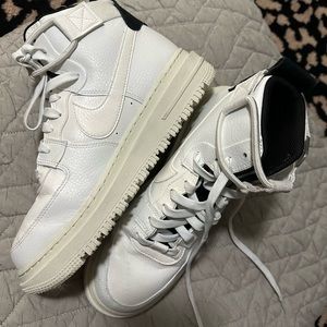 WOMEN'S NIKE AIR FORCE 1 HIGH UTILITY 2.0 SNEAKER BOOTS